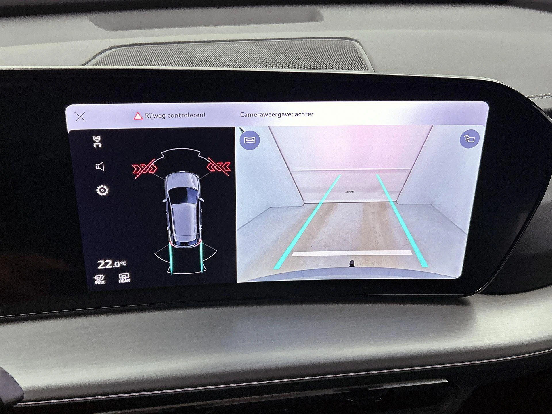 Audi-Q4 e-tron-image-11