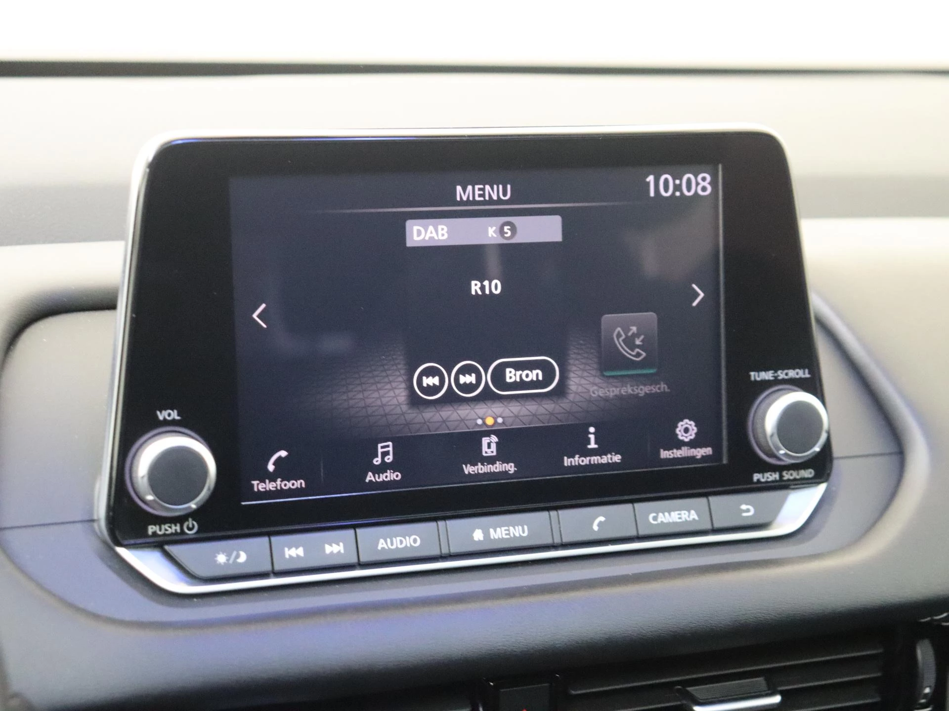 Nissan-QASHQAI-image-19