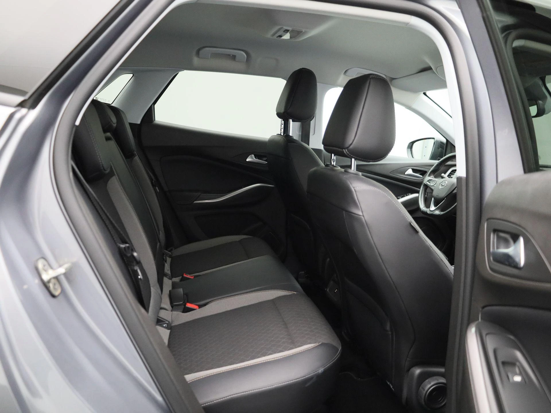 Opel-Grandland-image-35