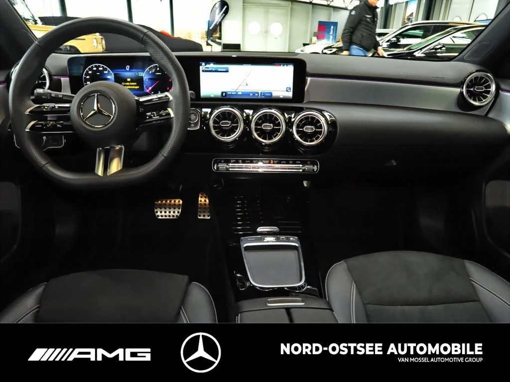 Mercedes-Benz A-Klasse 200 d AMG AHK MBUX NIGHT SHZ KLIMA LED AMG Line