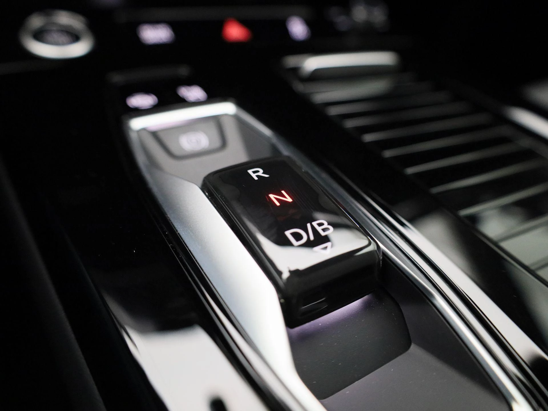 Audi-Q6 e-tron-image-29