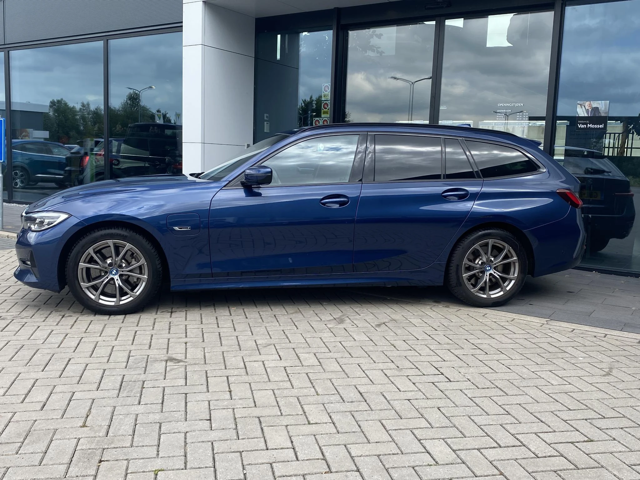 BMW 3 Serie Touring 330e Business Edition Plus