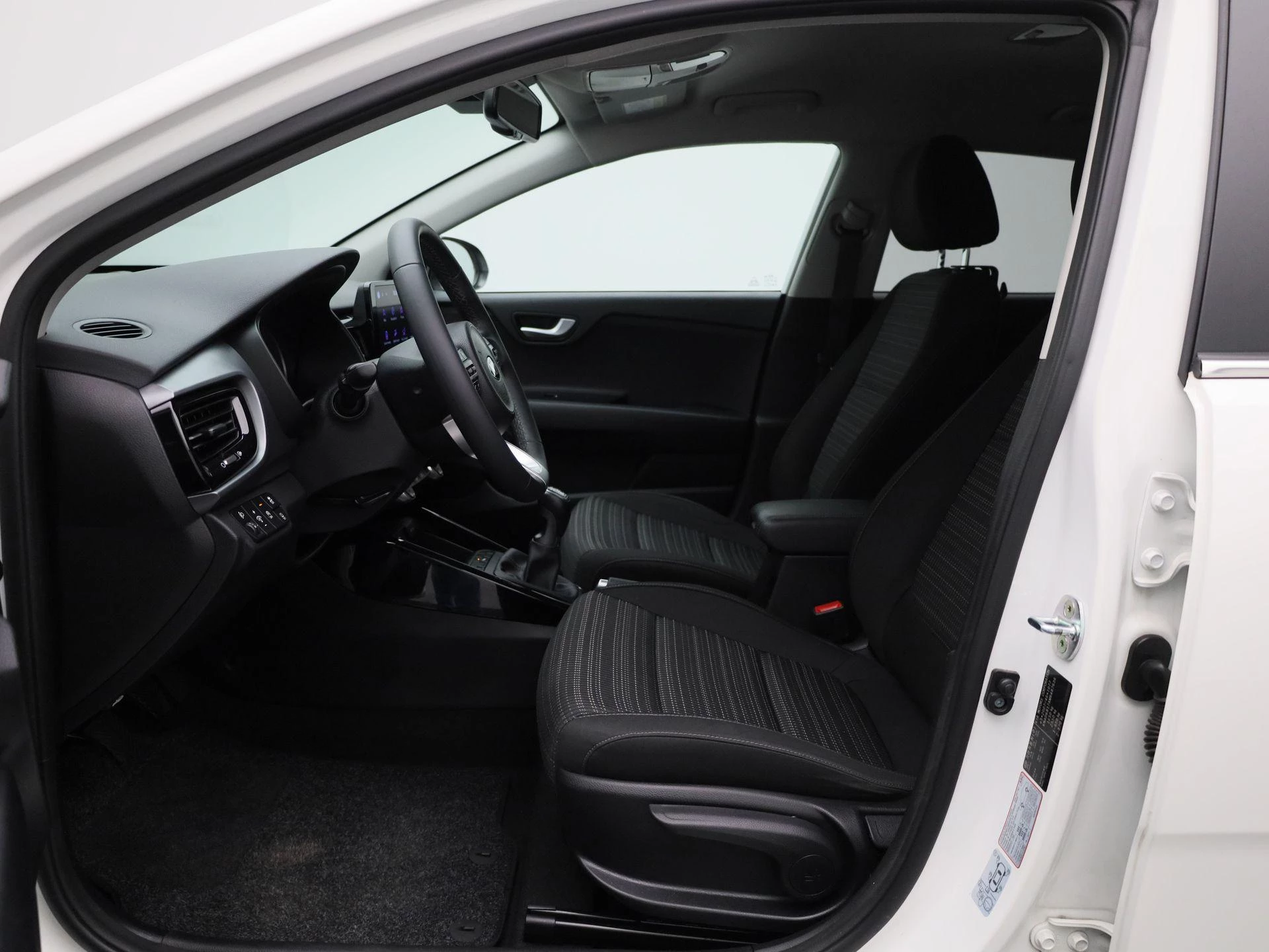 Kia-Stonic-image-8