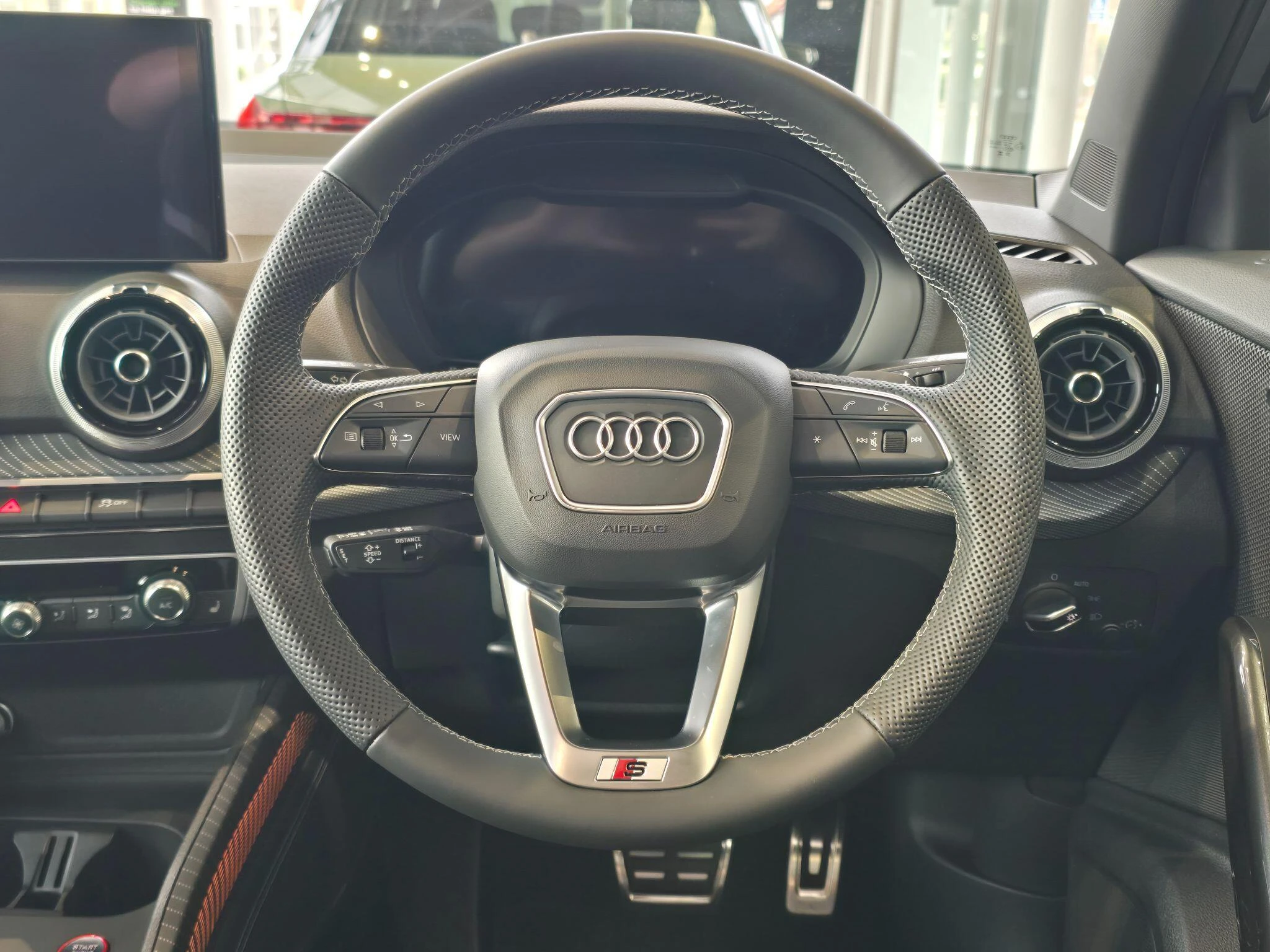 Audi-SQ2-image-28
