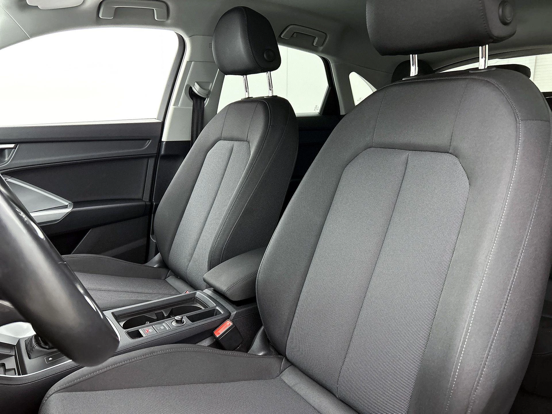 Audi-Q3-image-10