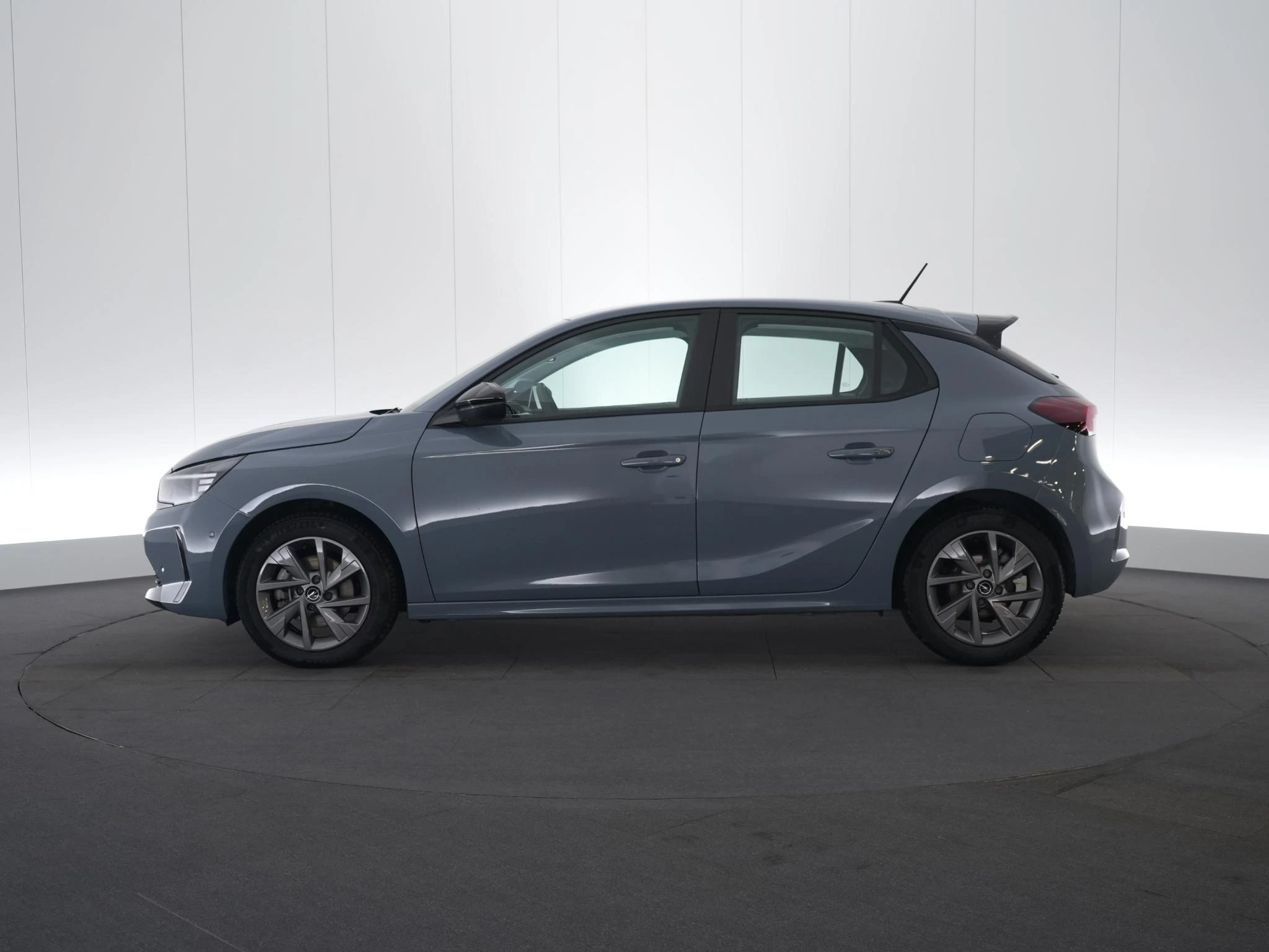 Opel-Corsa-image-1