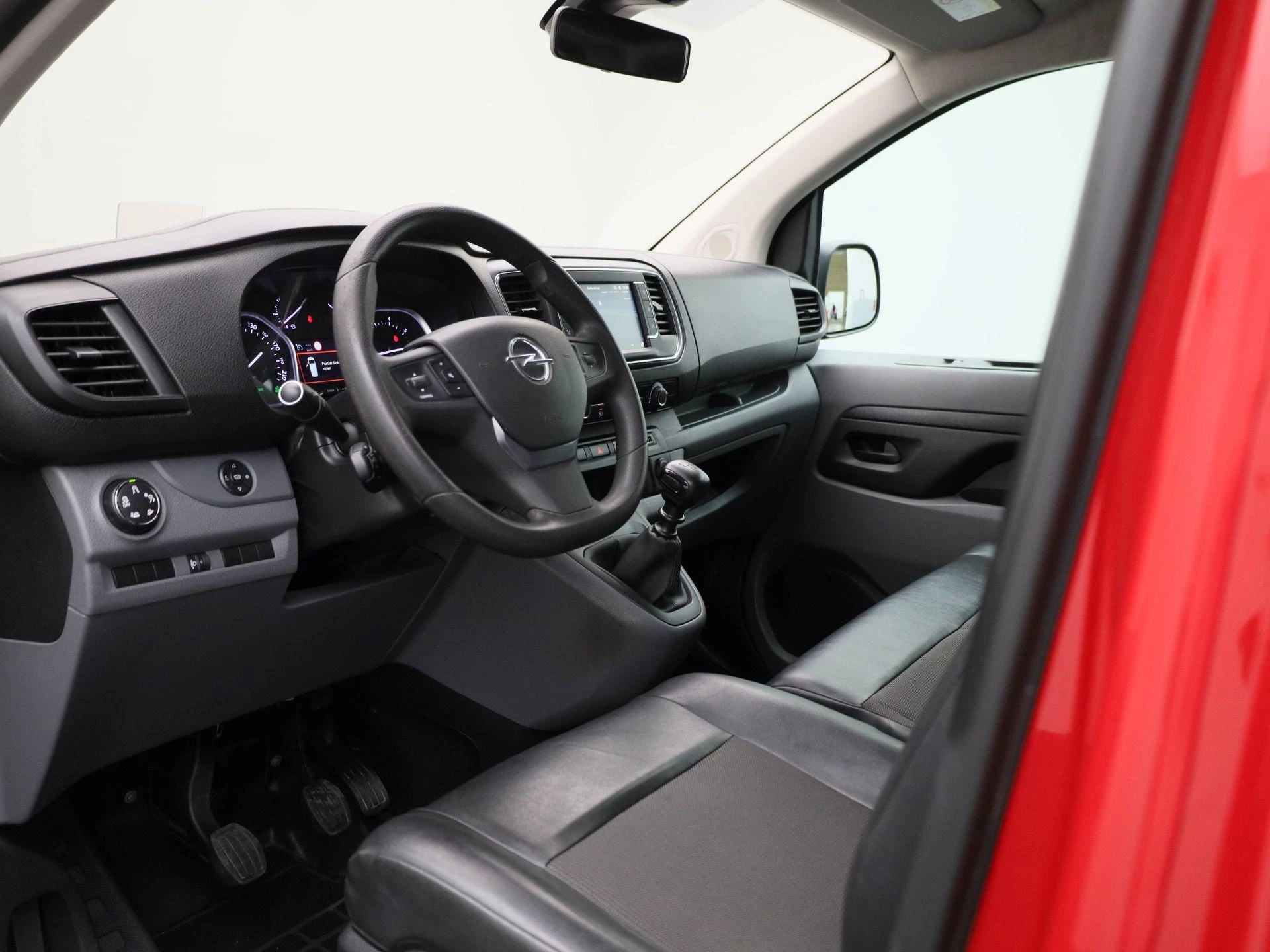 Opel Vivaro 1.5 Turbo 75kW Edition L2H1 26