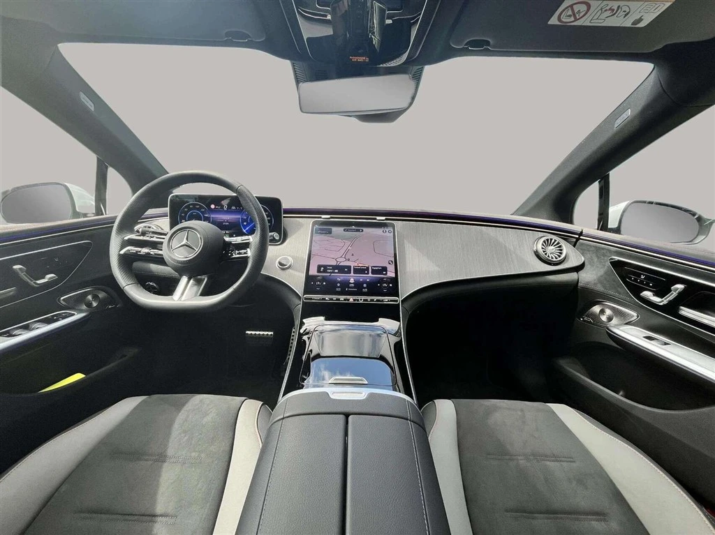 Mercedes-Benz-EQE-image-11
