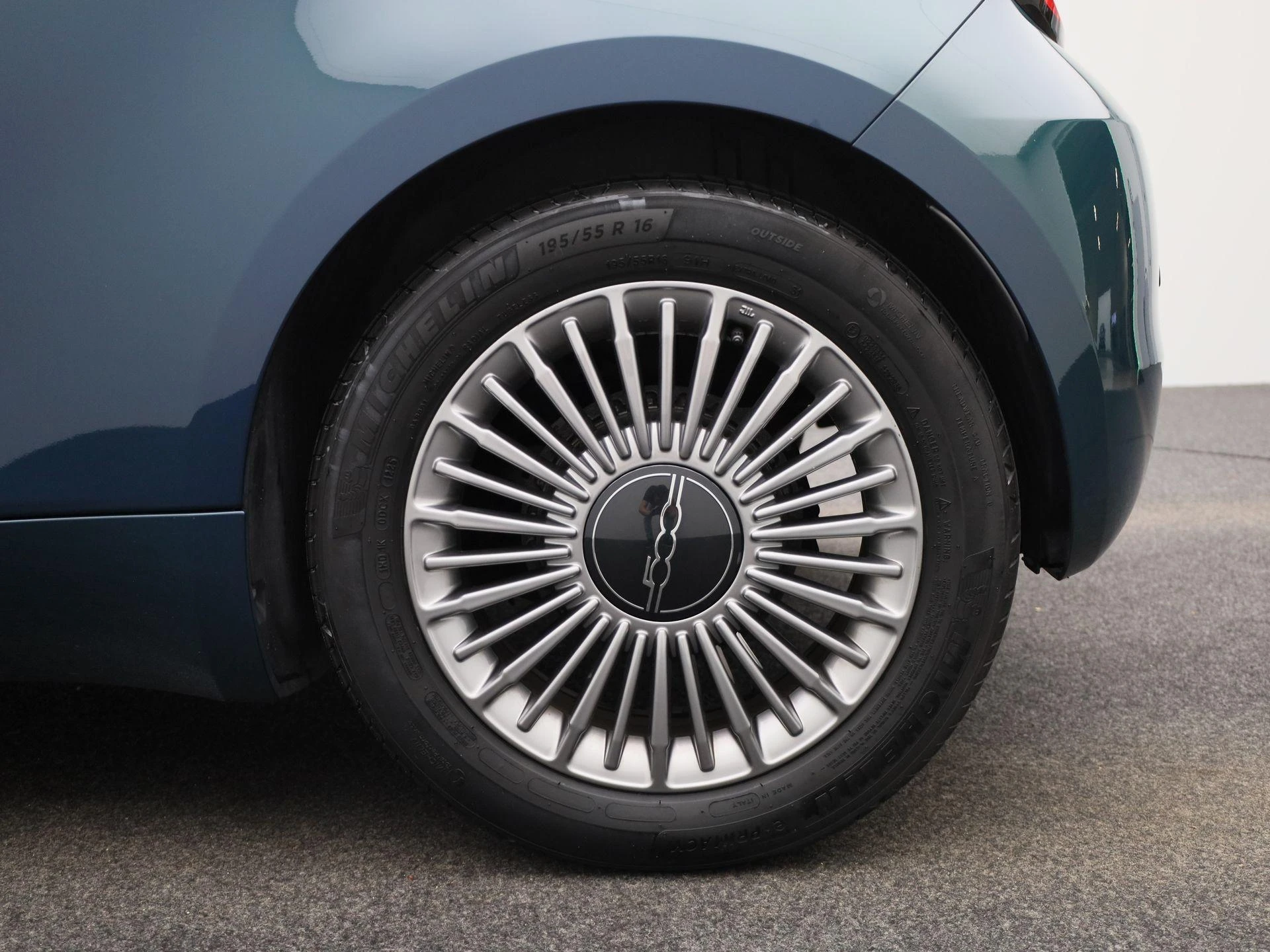 Fiat-500e-image-12