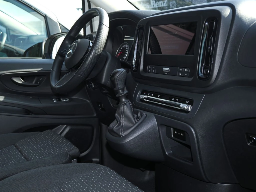Mercedes-Benz-Vito 116-image-8