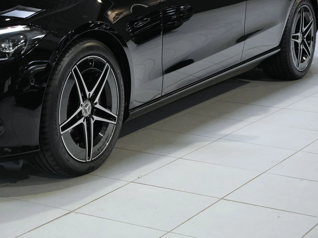 Mercedes-Benz-C-Klasse 300 d-image-6