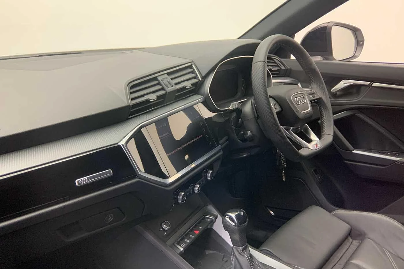 Audi-Q3-image-11