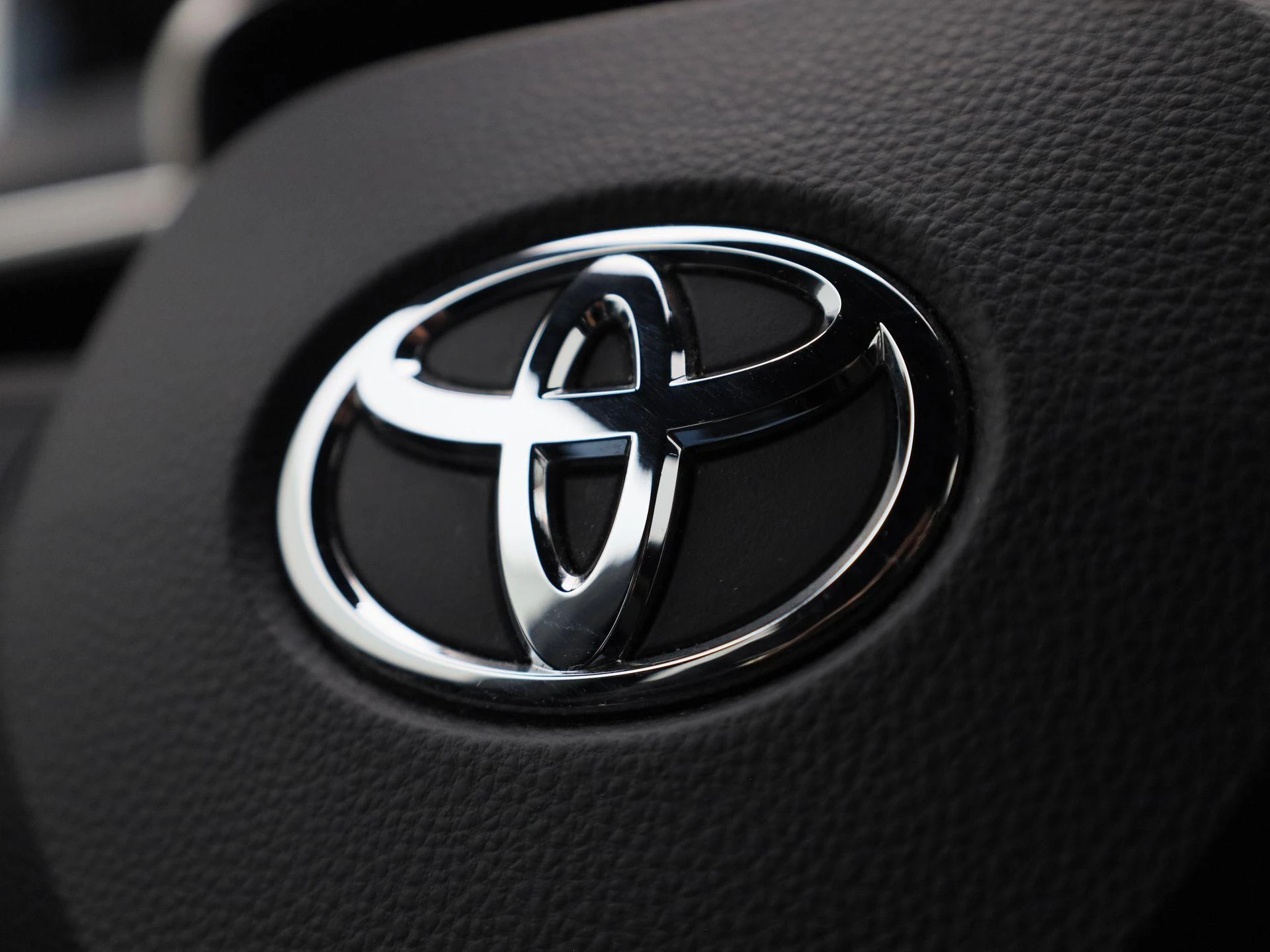 Toyota-Corolla Touring Sports-image-24