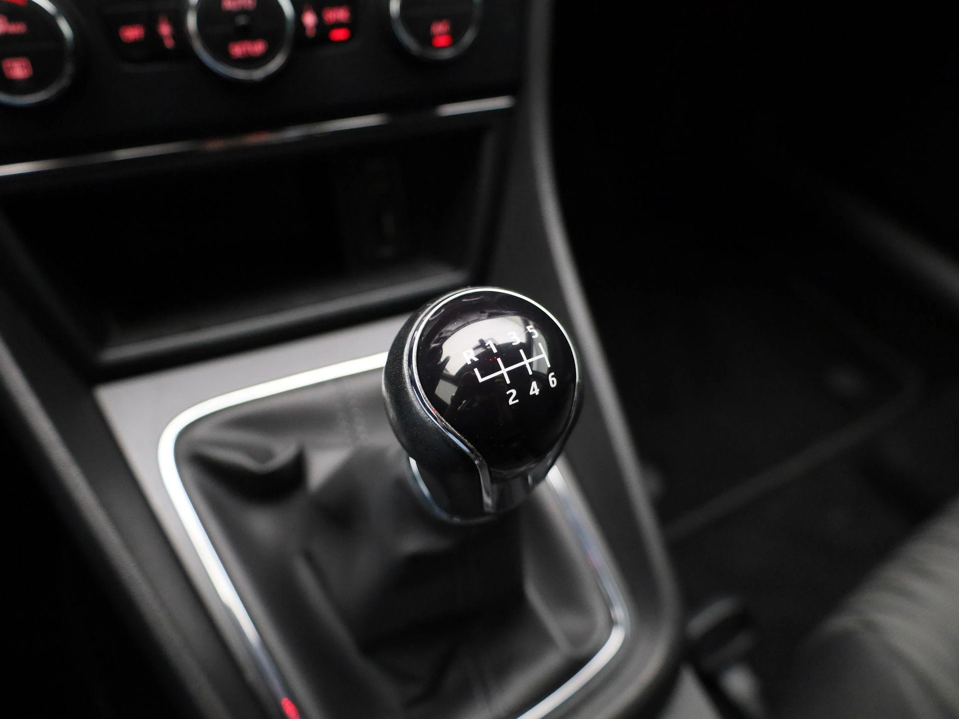SEAT-Leon-image-27