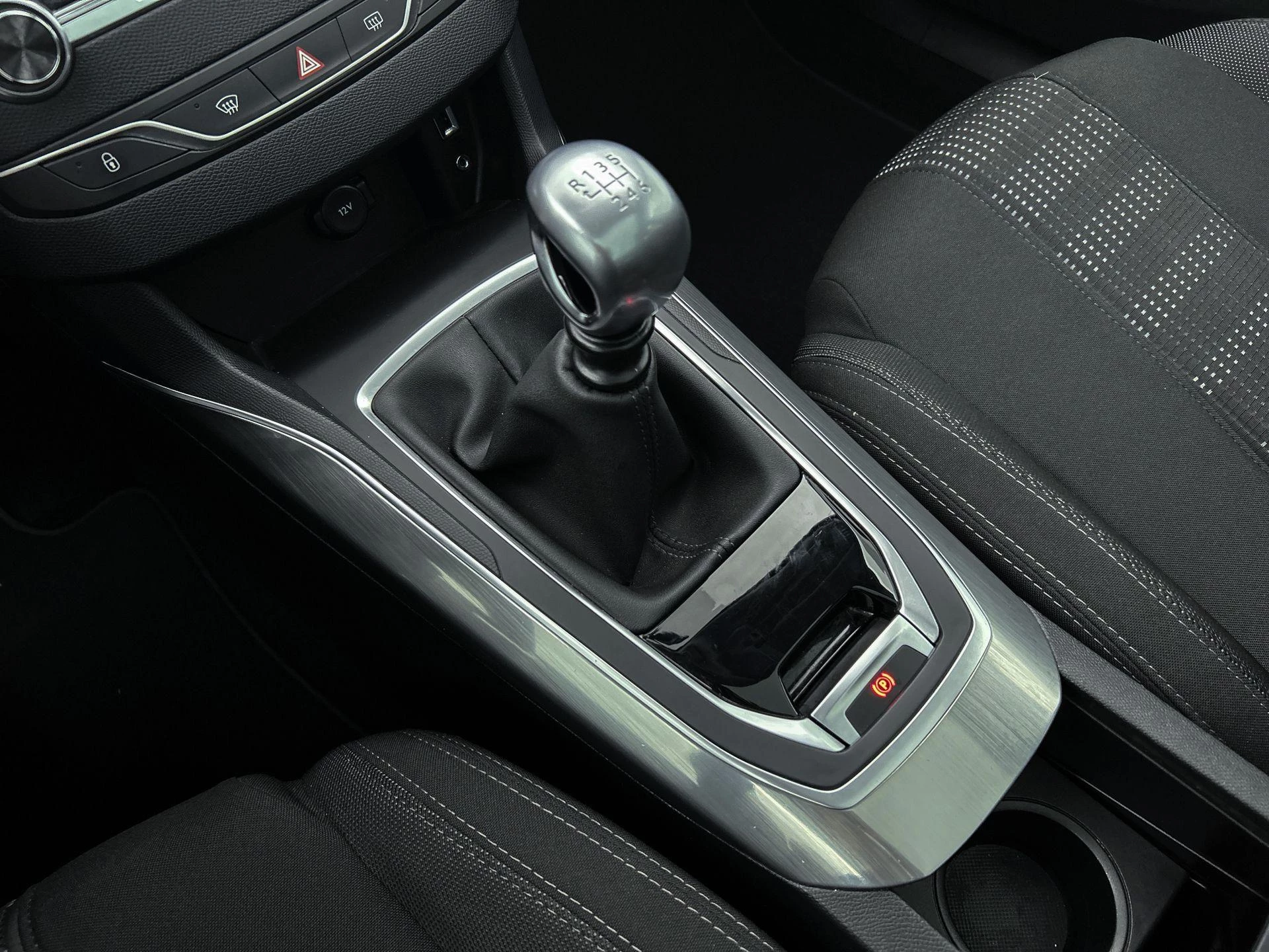 Peugeot-308-image-6