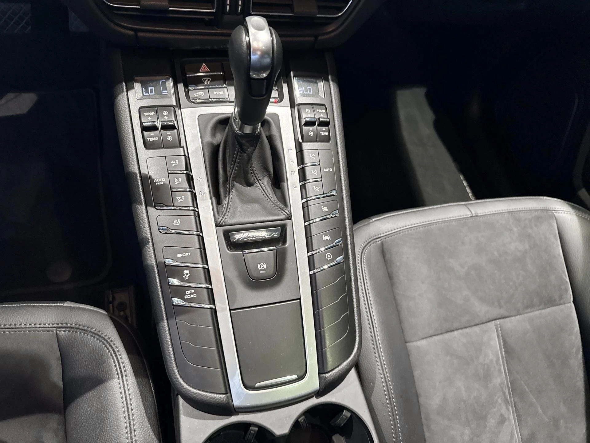 Porsche-Macan-image-14