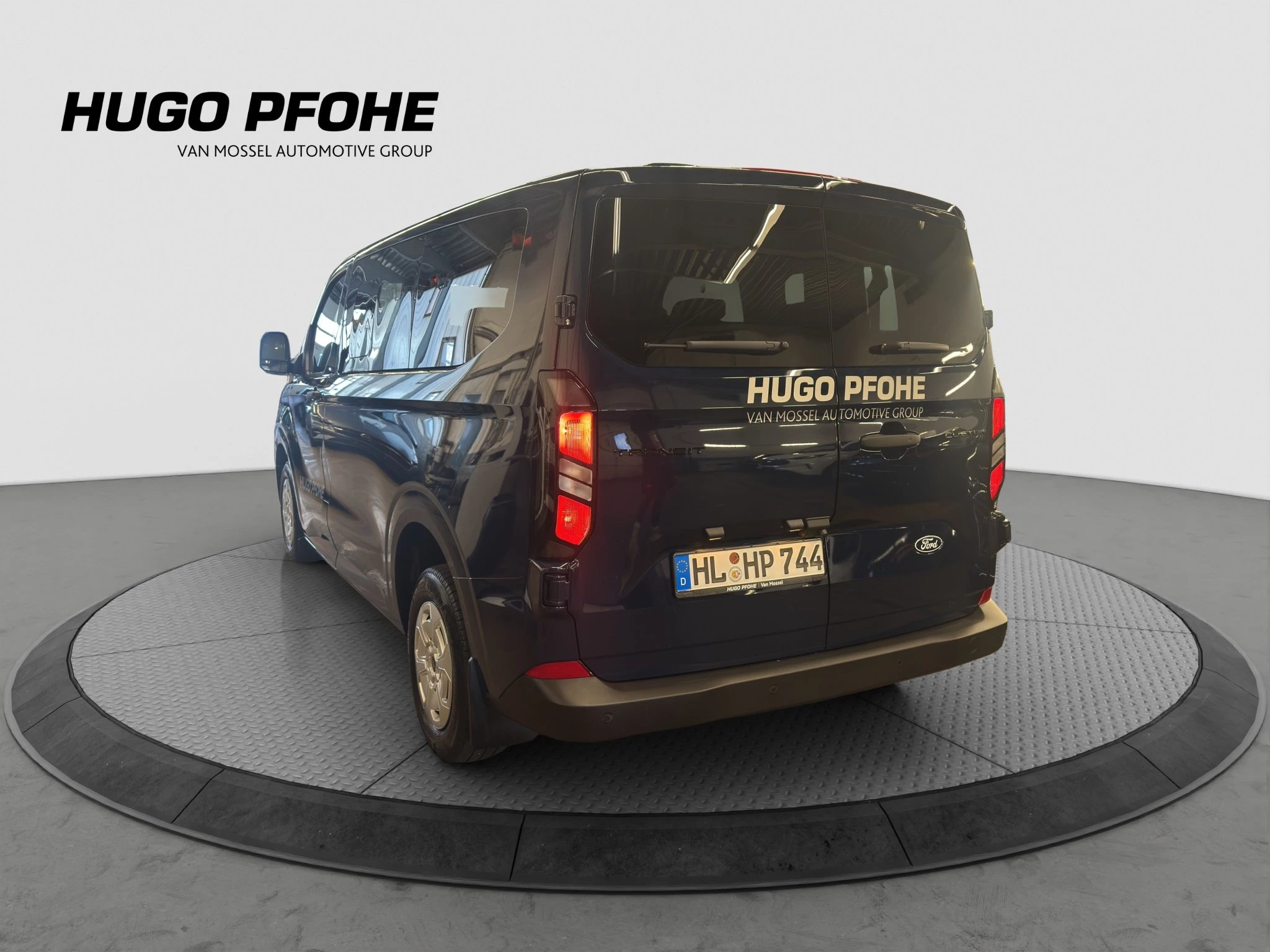 Ford-Transit Custom-image-3