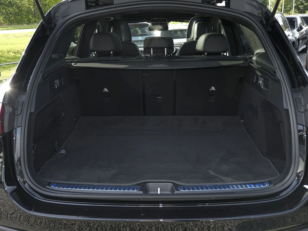 Mercedes-Benz-GLC 220 d-image-15