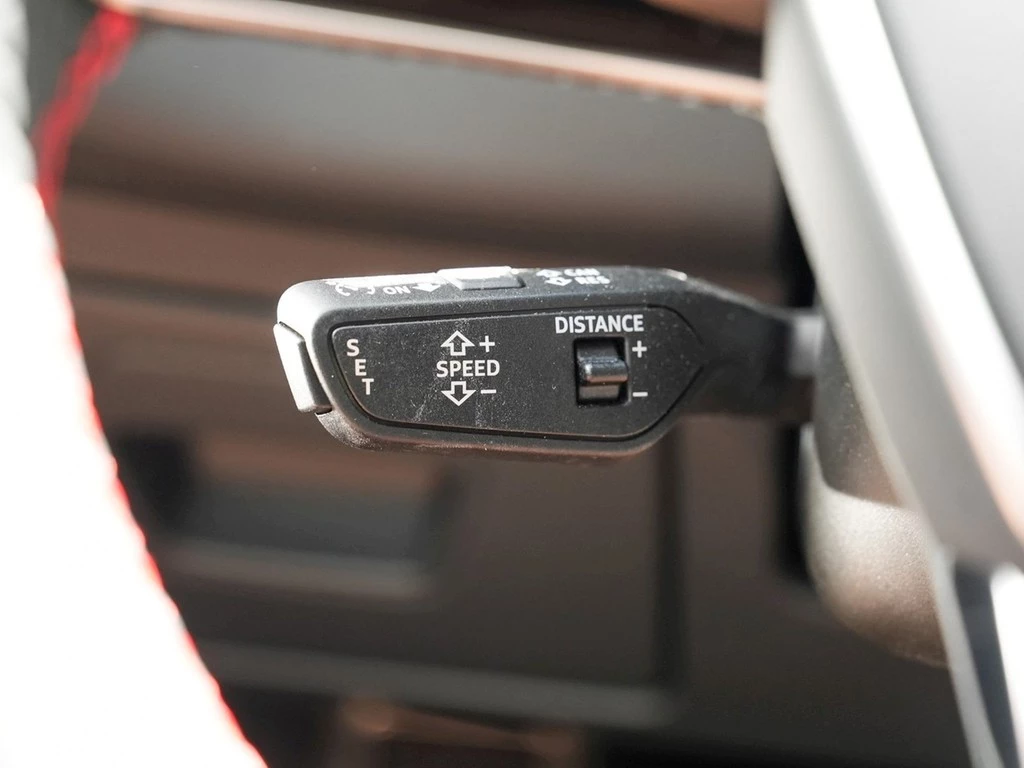 Audi RS6 Avant 4.0 TFSI Matrix Leder B&O Kamera ACC
