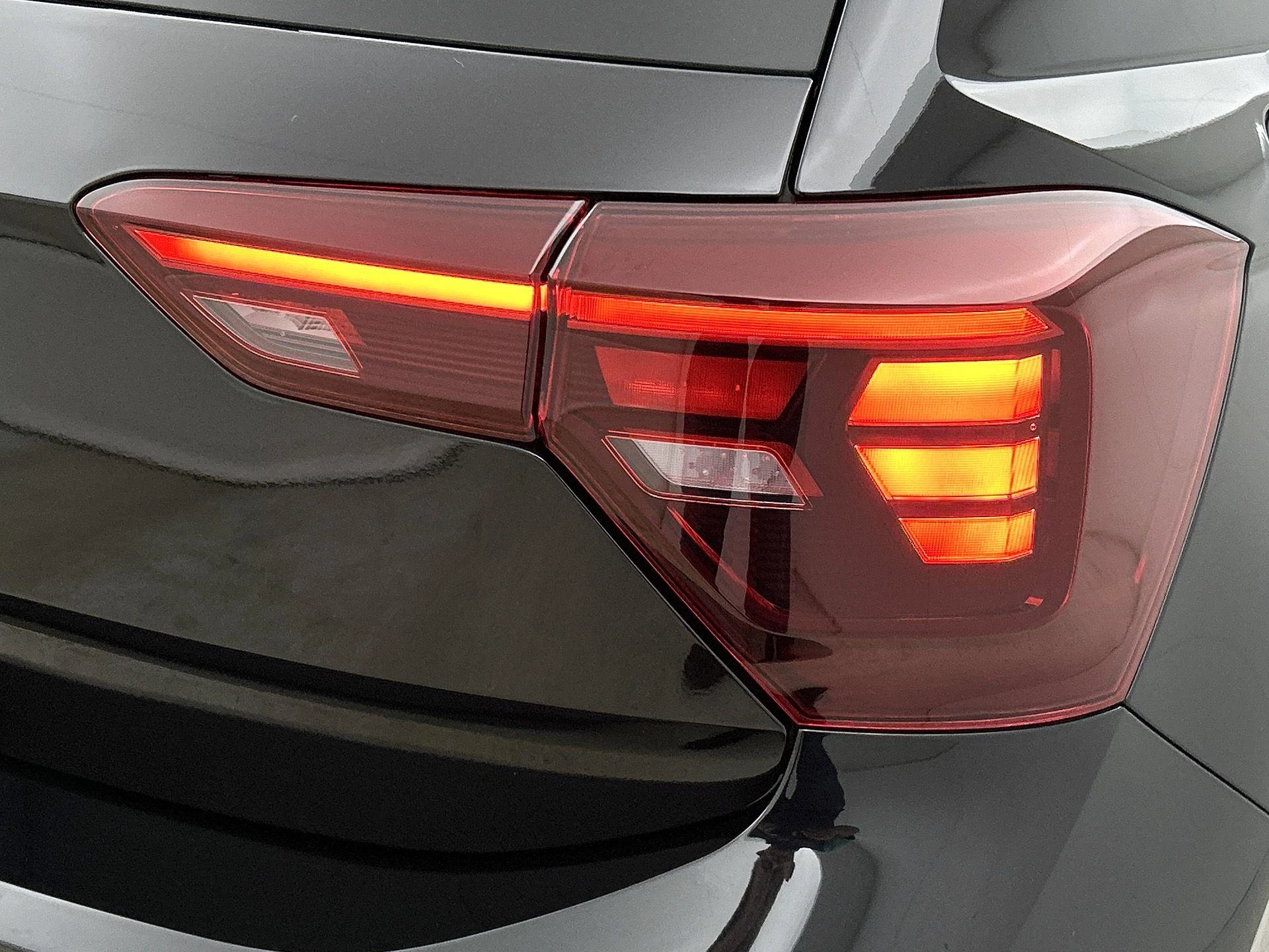 Volkswagen-Polo-image-26
