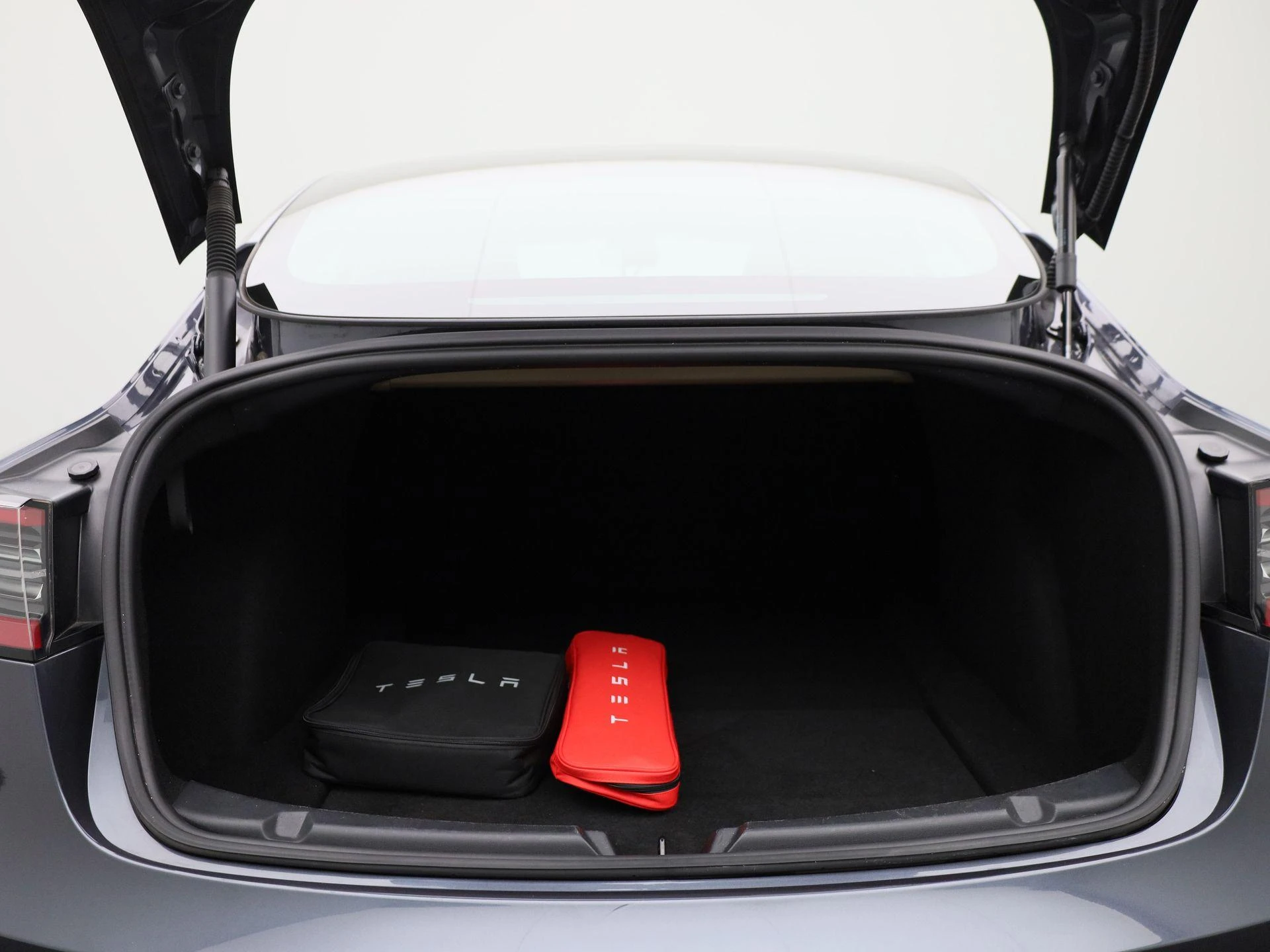 Tesla Model 3 Standard Range Autopilot