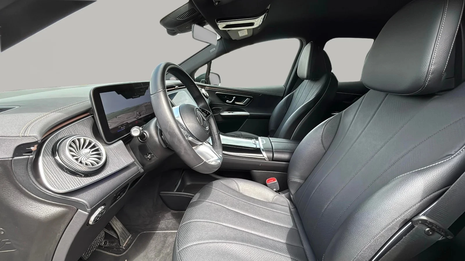 Mercedes-Benz-EQE-image-10