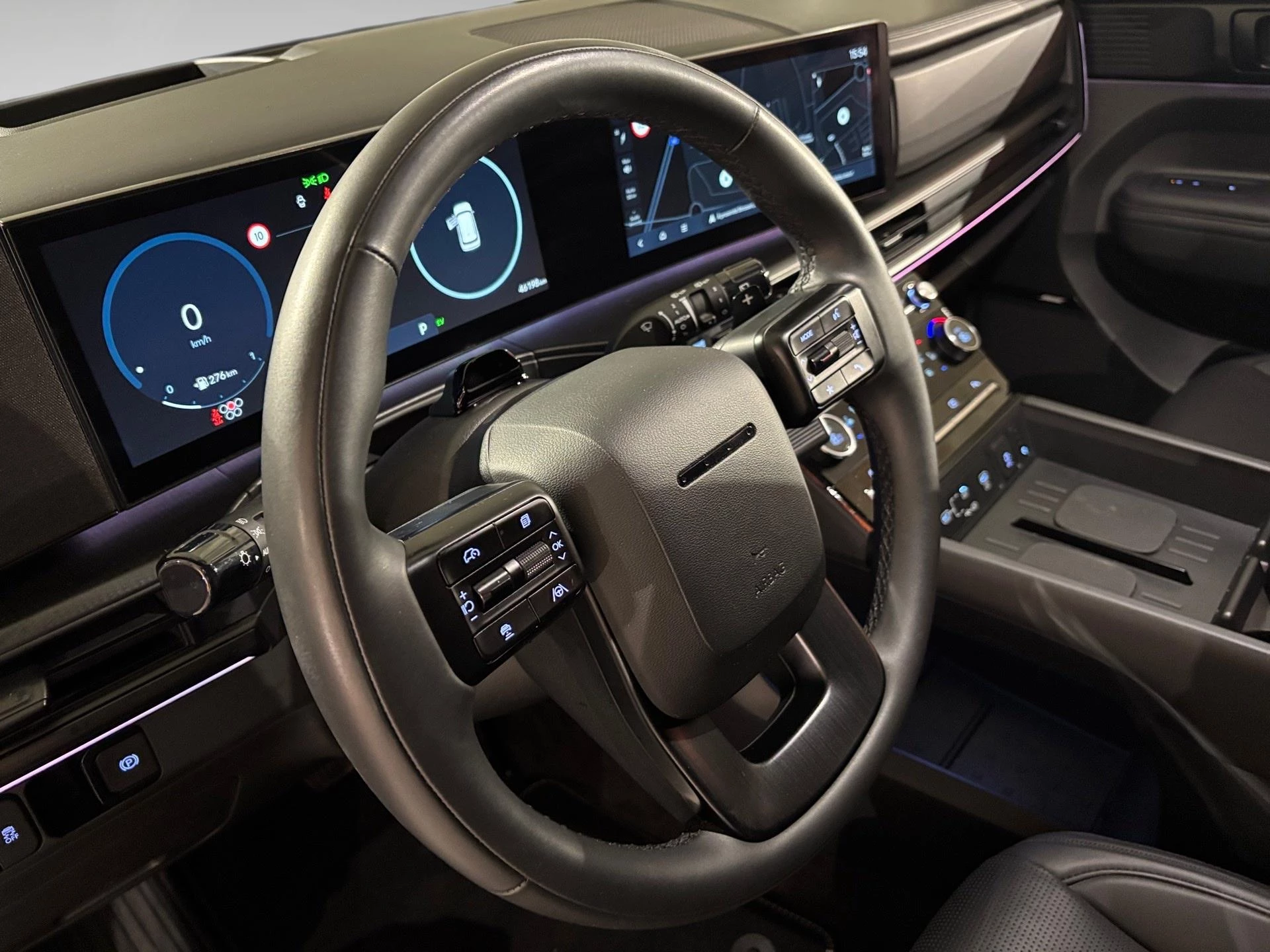 Hyundai-Santa Fe-image-2