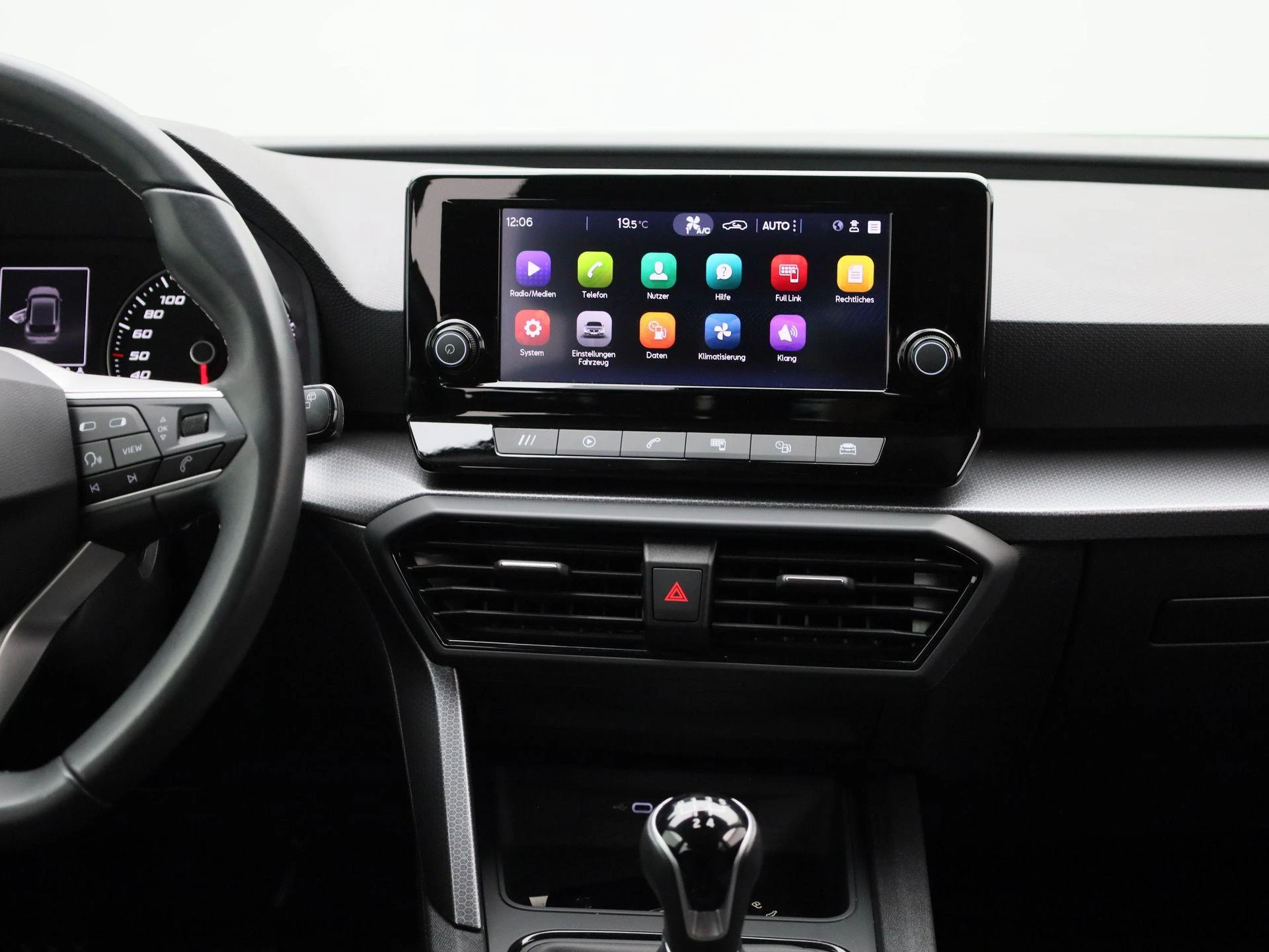 SEAT-Leon-image-7