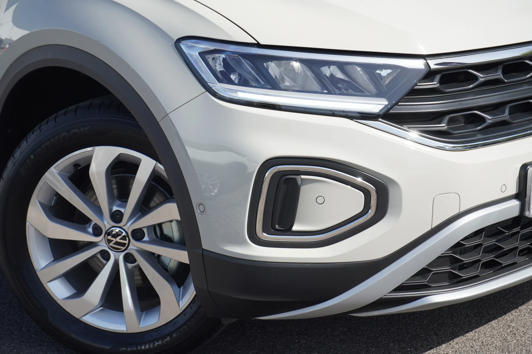 Volkswagen-T-Roc-image-23