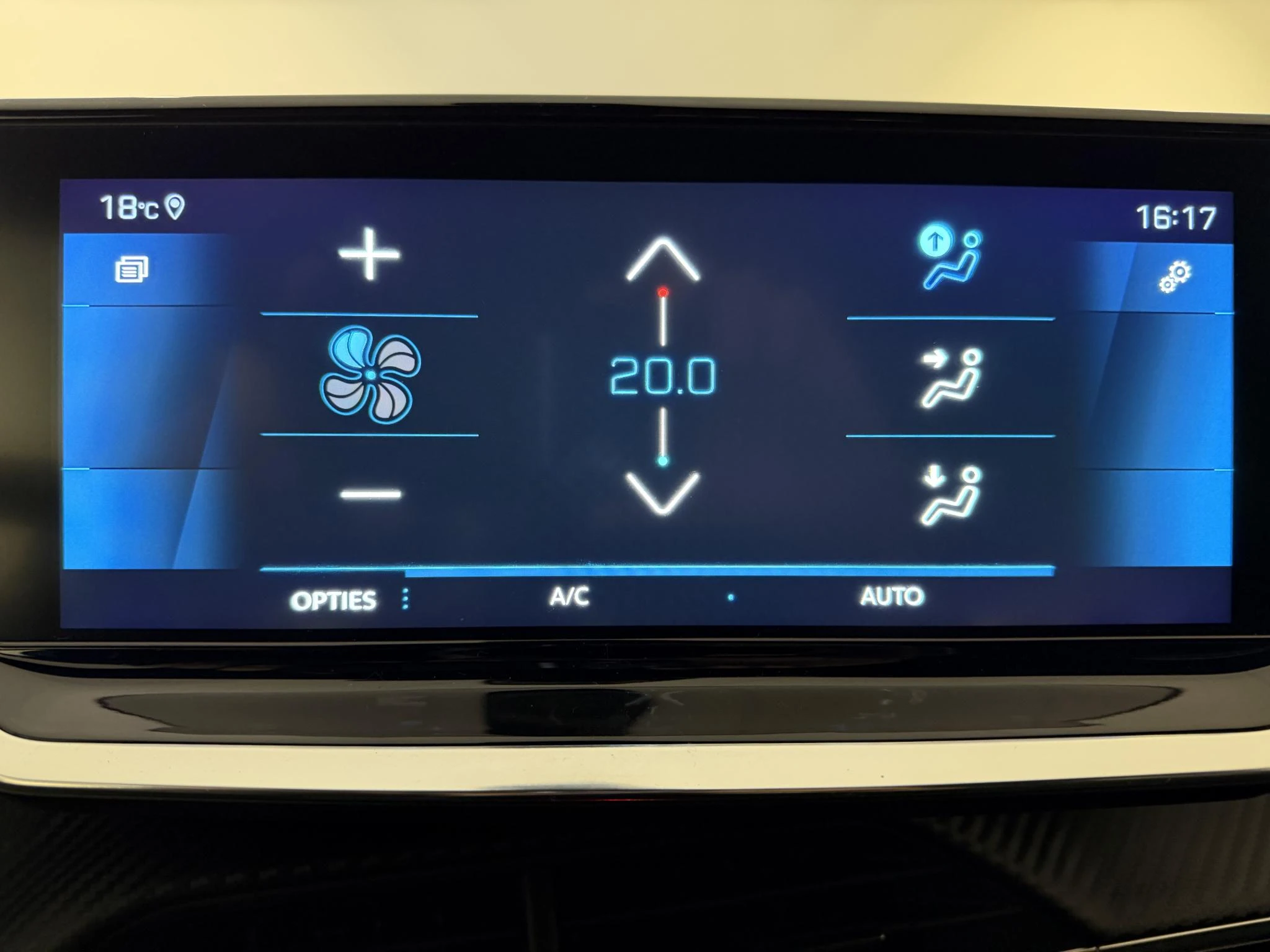 Peugeot-208-image-9