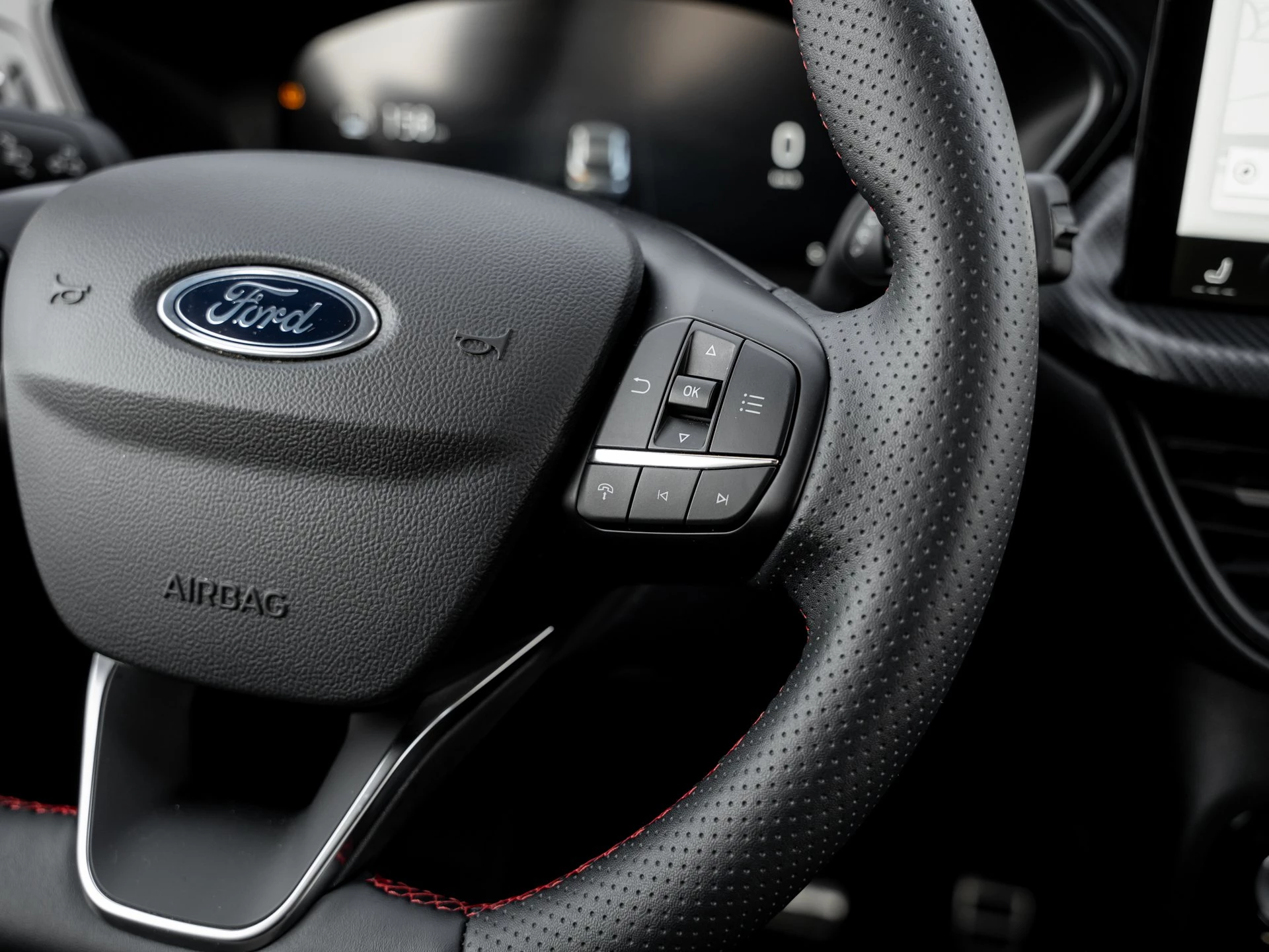 Ford-Kuga-image-25