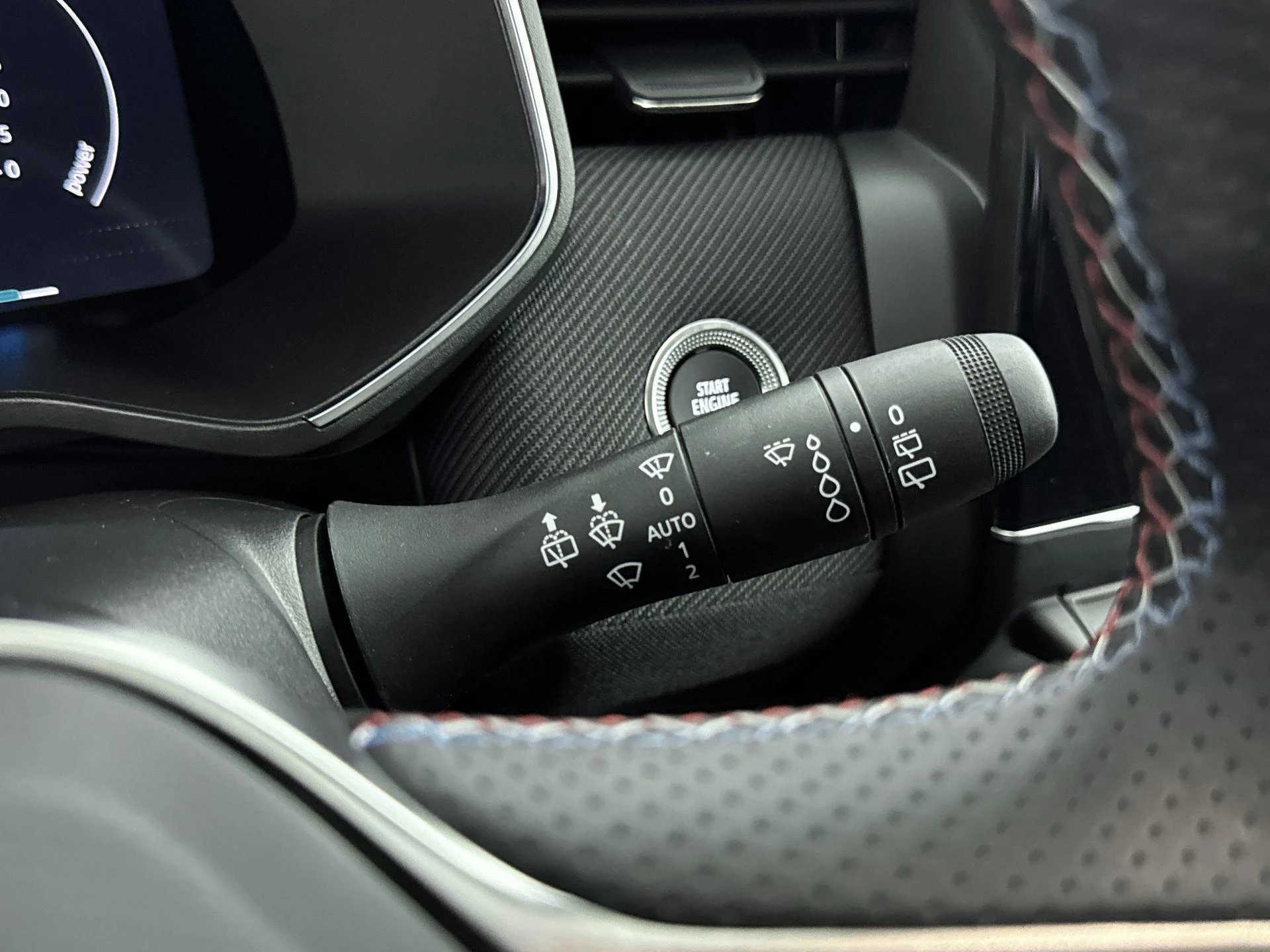 Renault-Clio-image-14