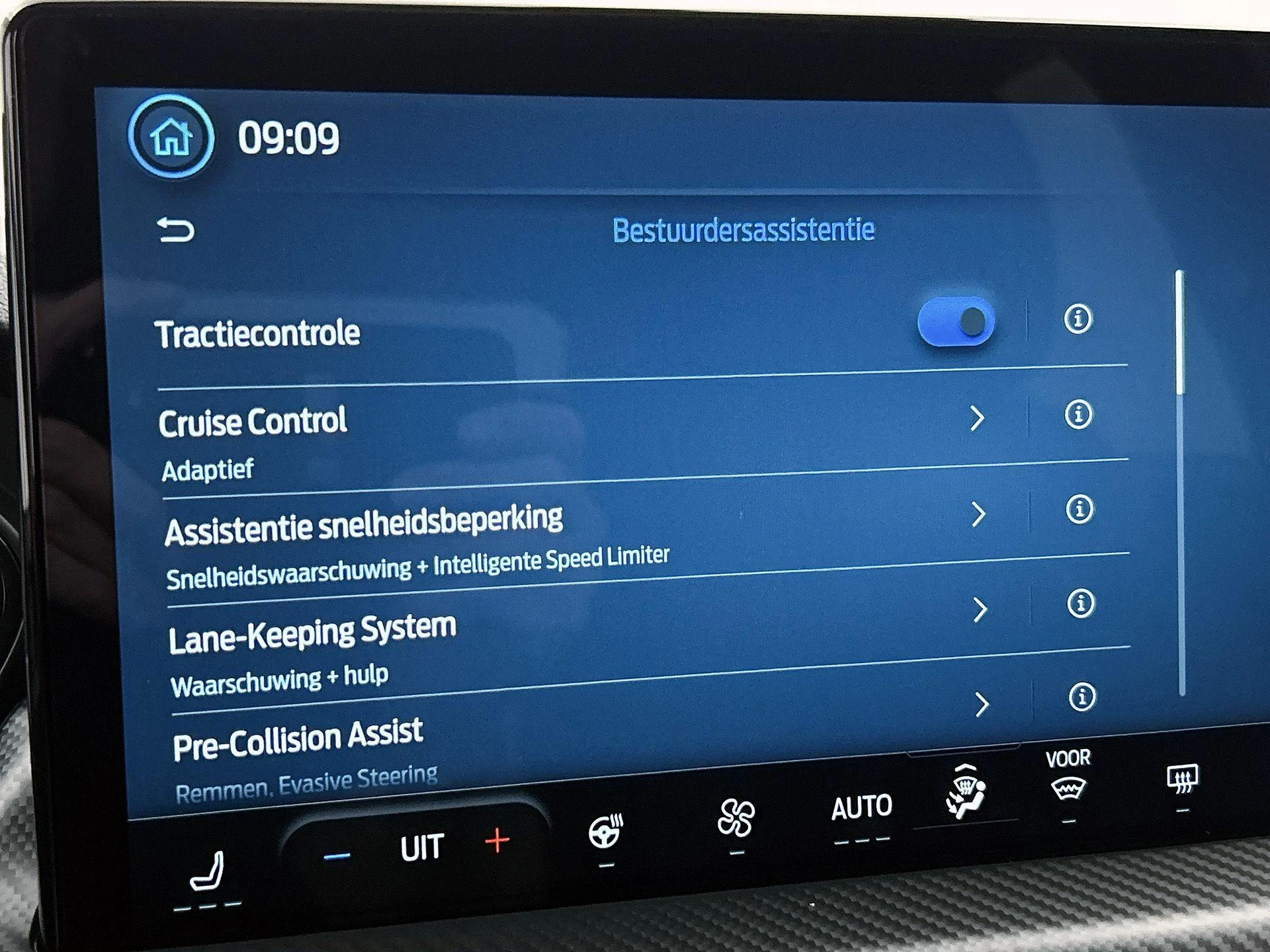 Ford-Kuga-image-13