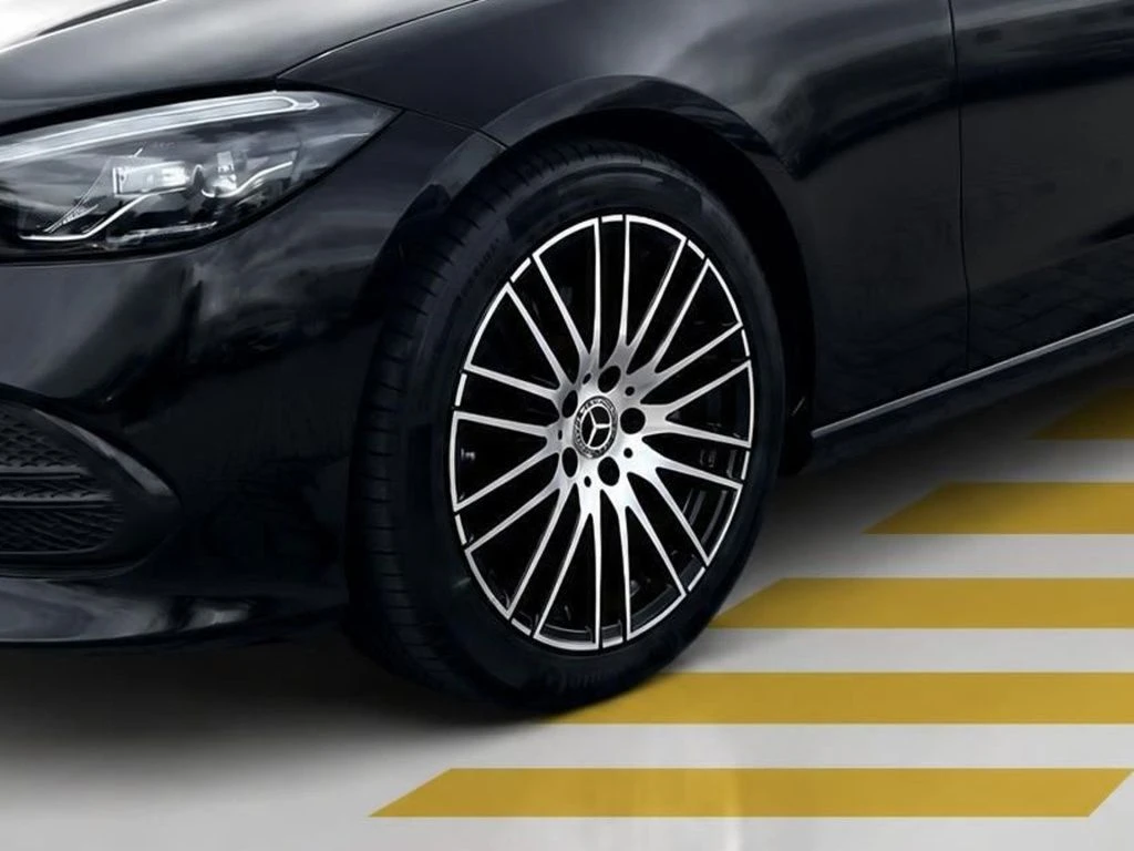 Mercedes-Benz-C-Klasse 220-image-5