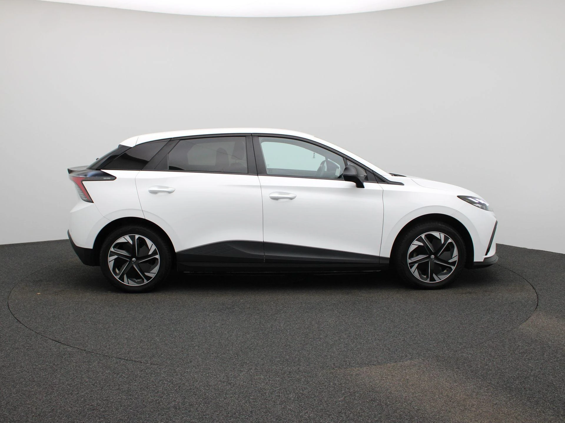 MG-MG4 EV-image-5