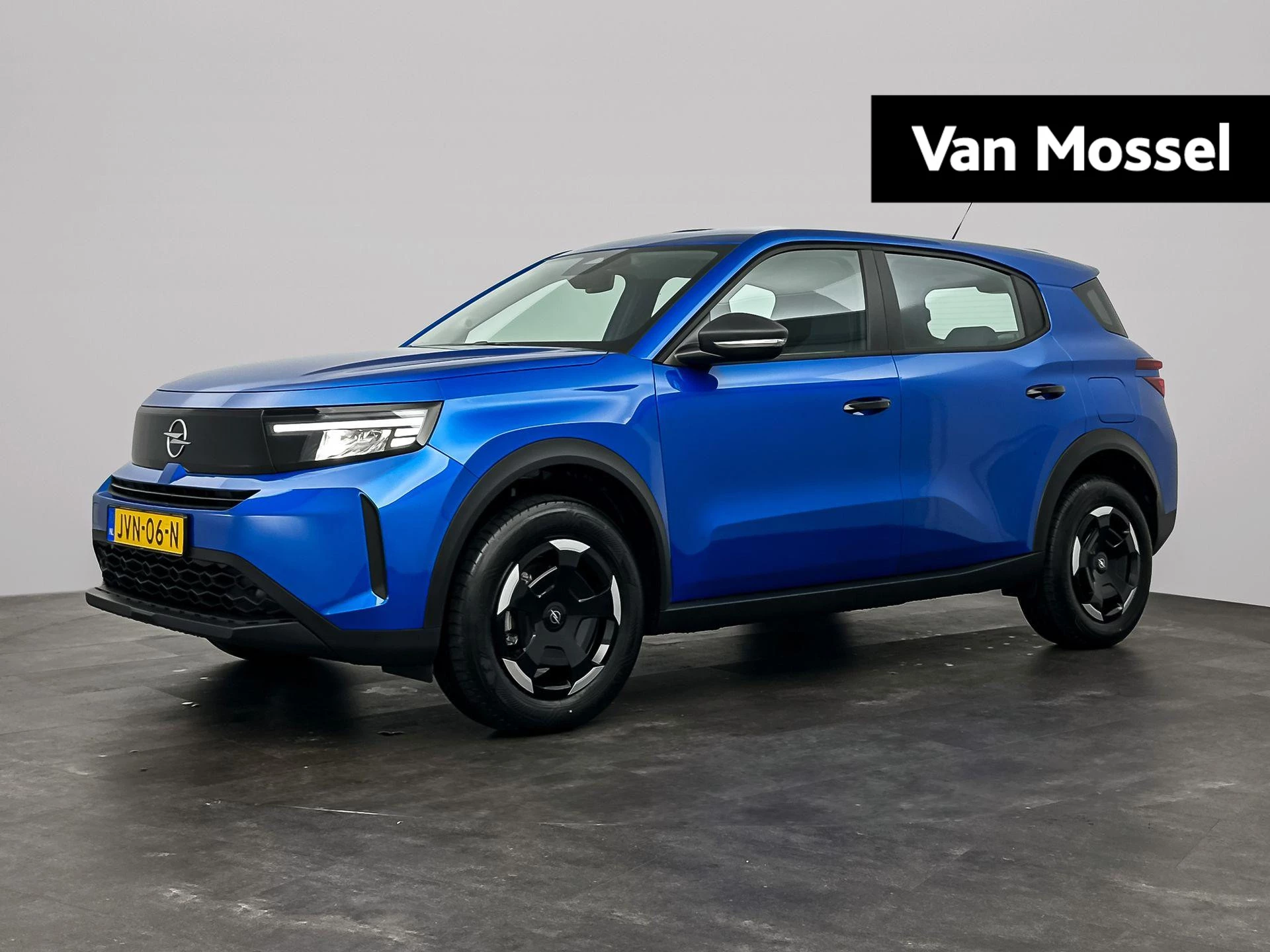 Opel-Frontera-image-0