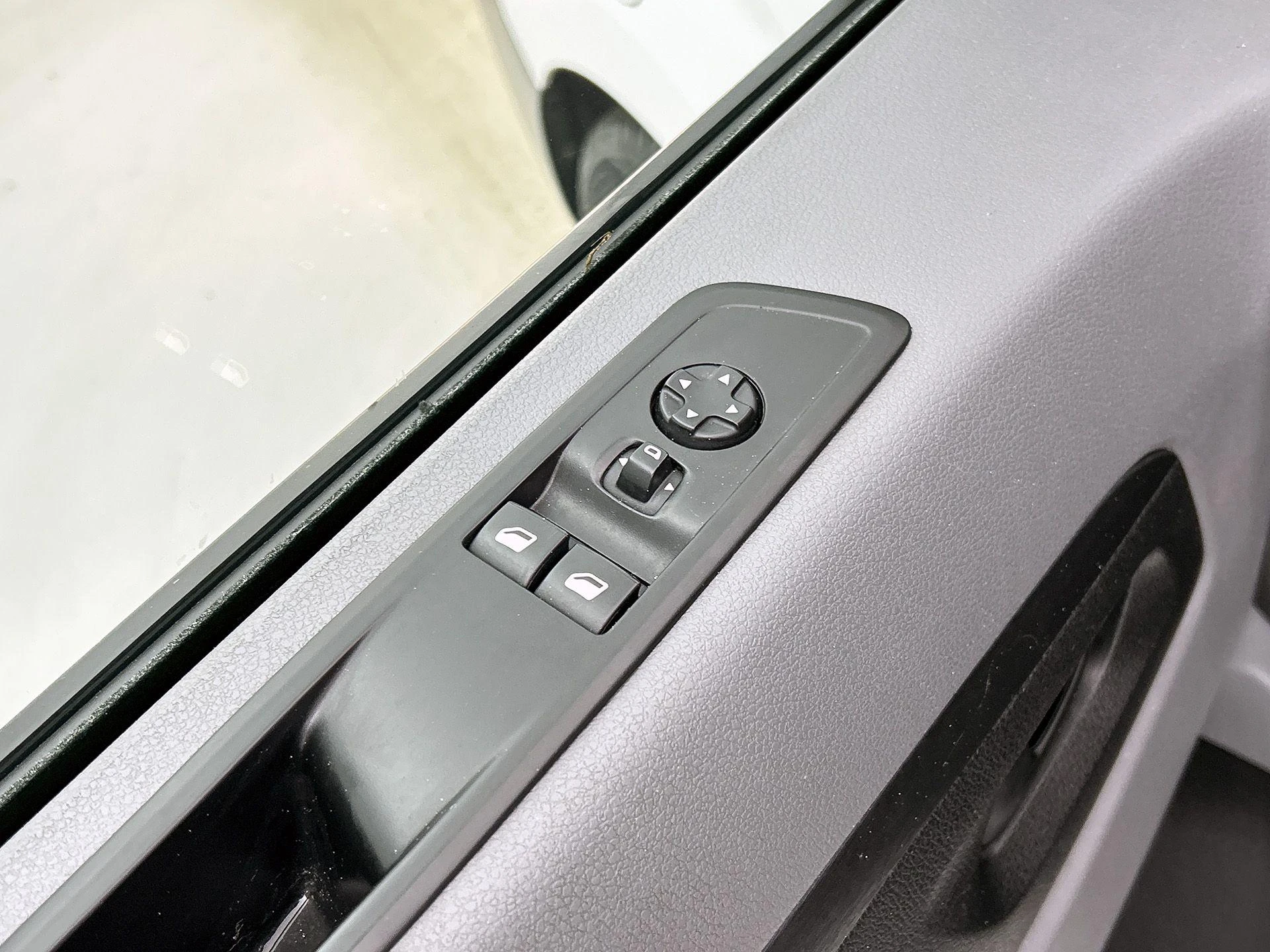 Opel-Vivaro-e-image-24