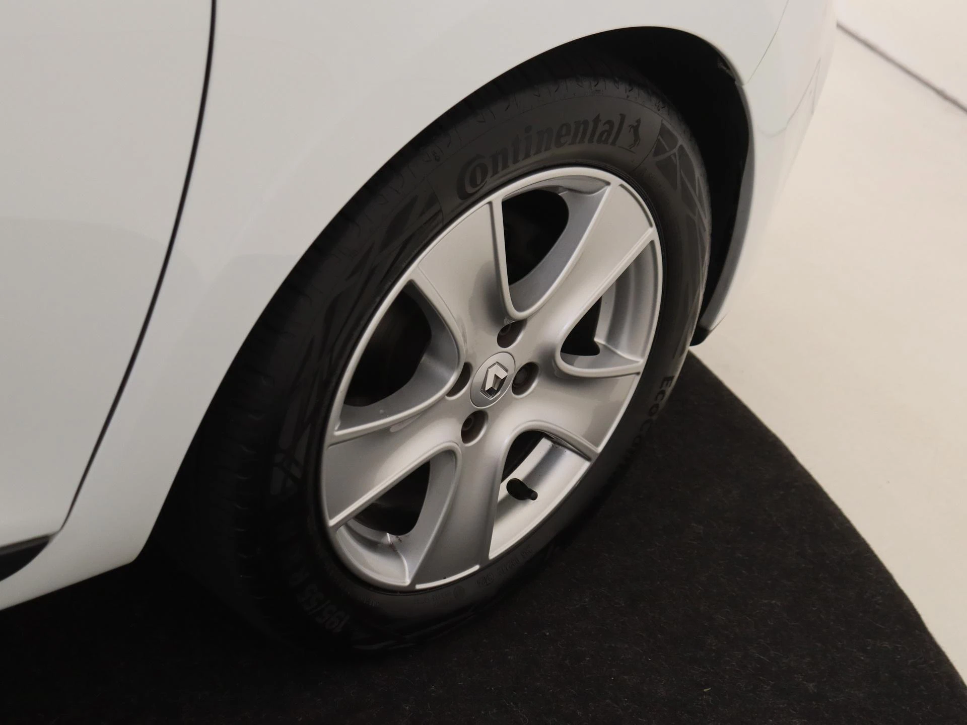 Renault-Clio-image-26