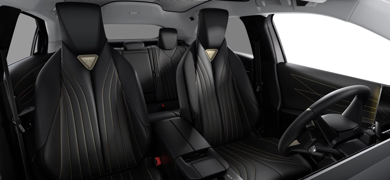 DS N°8 Pallas Black Edition