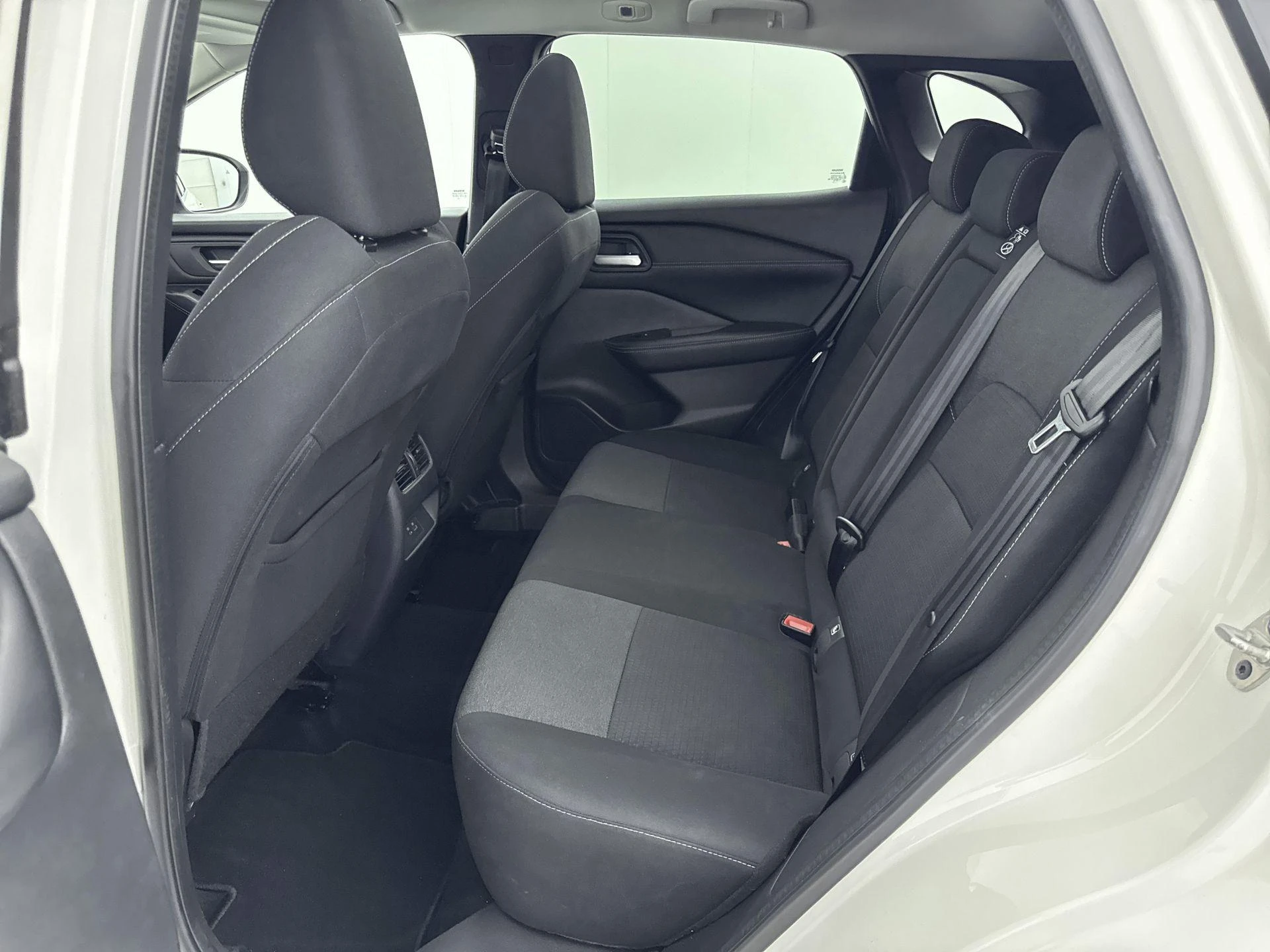 Nissan-QASHQAI-image-25
