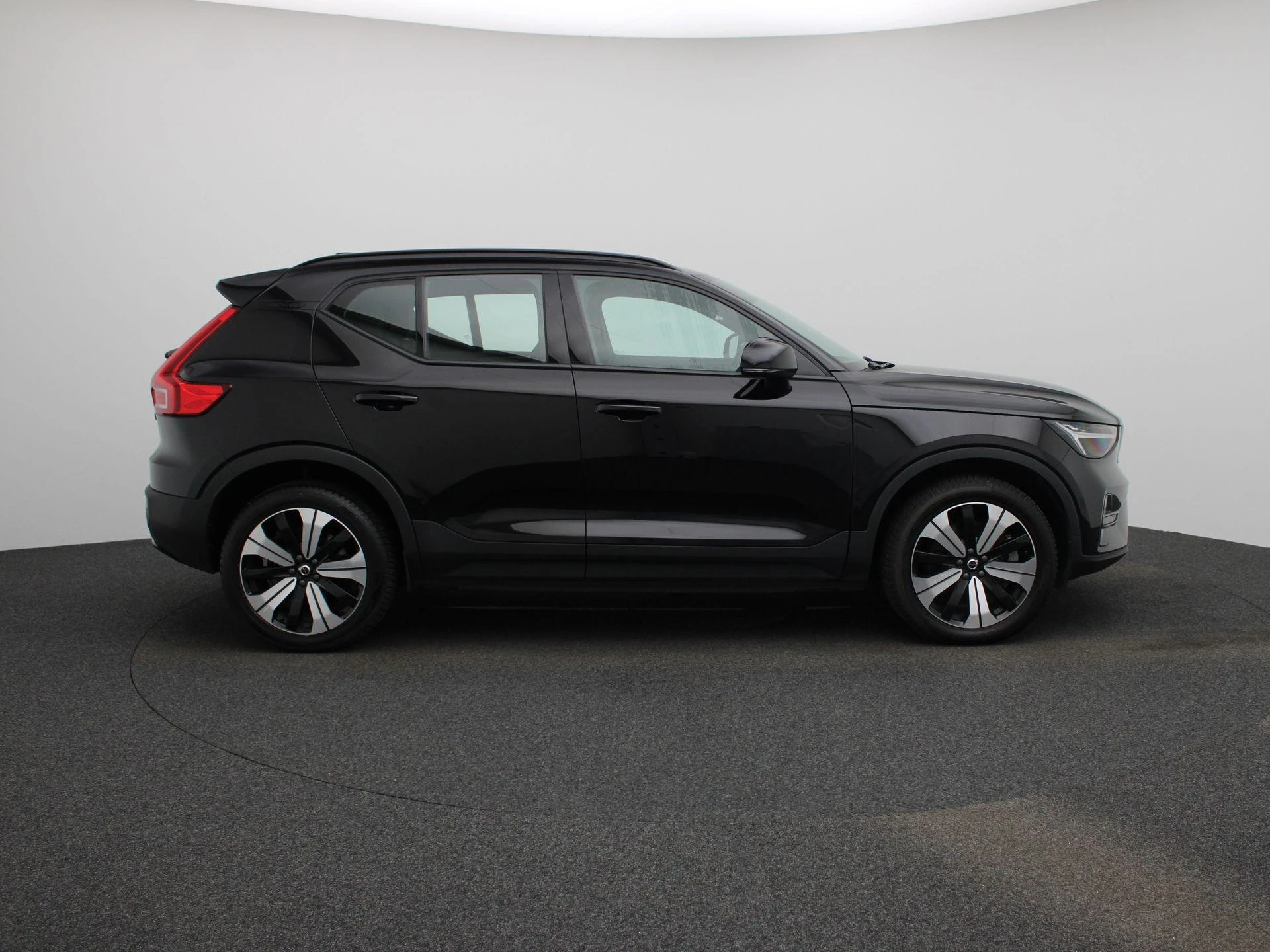 Volvo-XC40-image-5