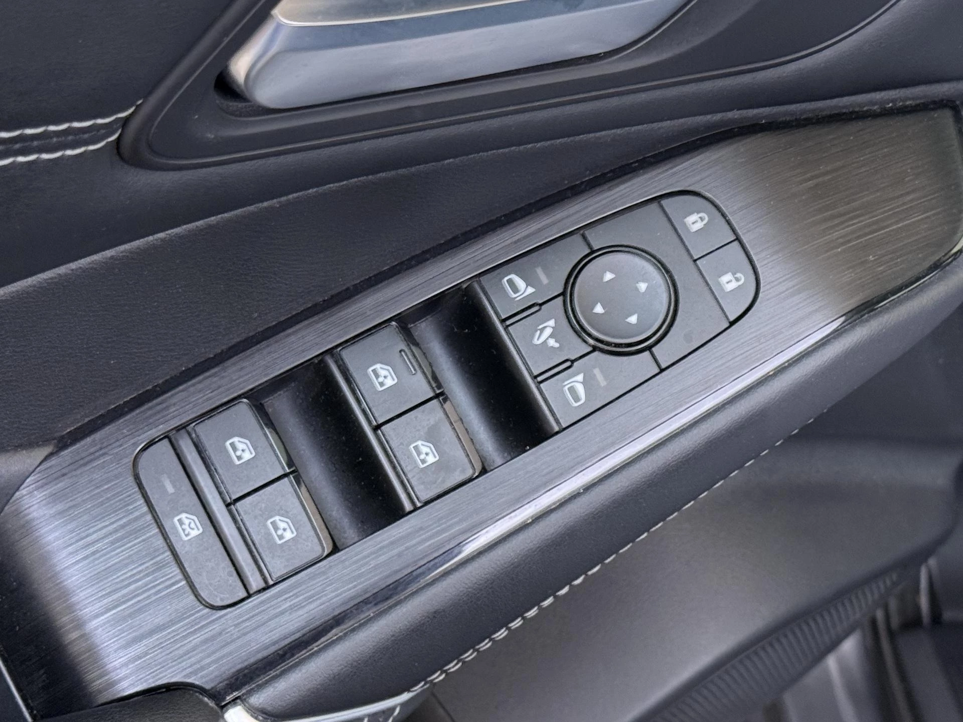 Nissan-QASHQAI-image-23