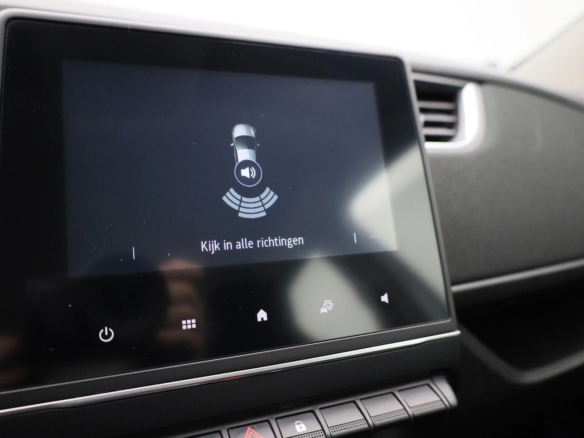 Renault-ZOE-image-27