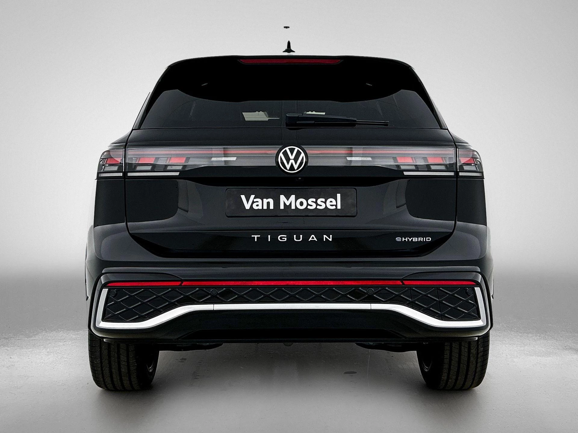 Volkswagen-Tiguan-image-2