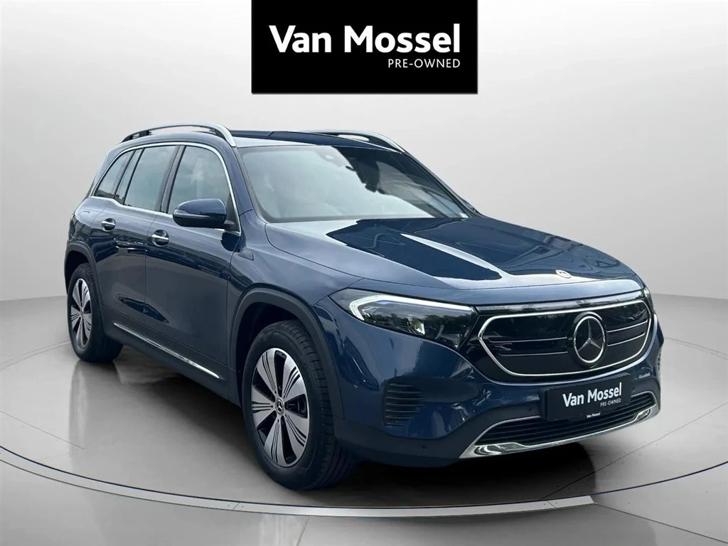 Mercedes-Benz-EQB-image-2