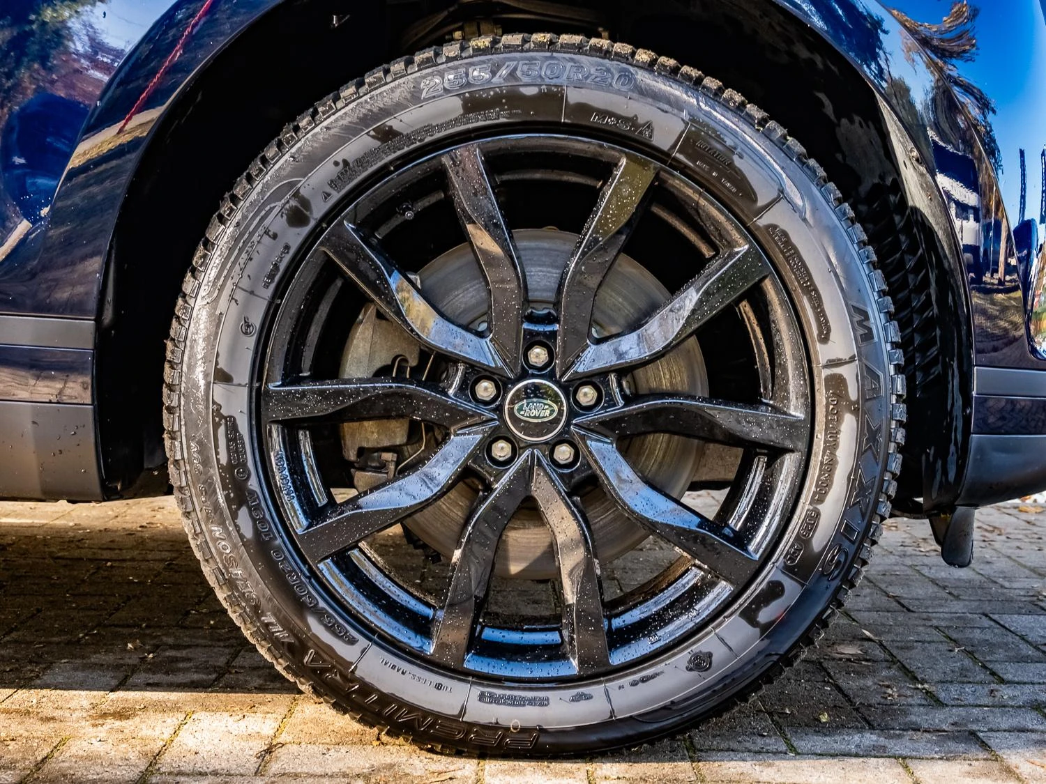 Land Rover-Range Rover Velar-image-9