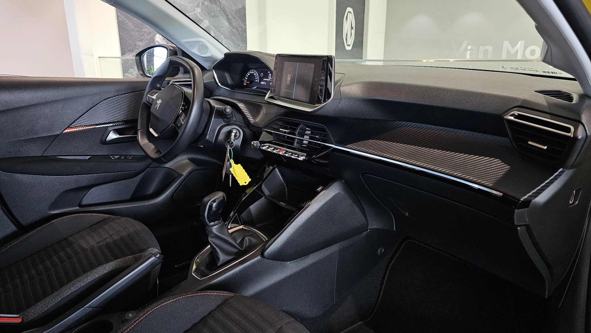 Peugeot-208-image-22