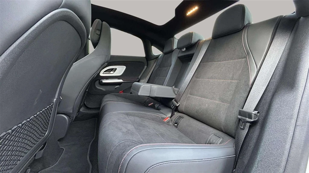 Mercedes-Benz-CLA-image-22