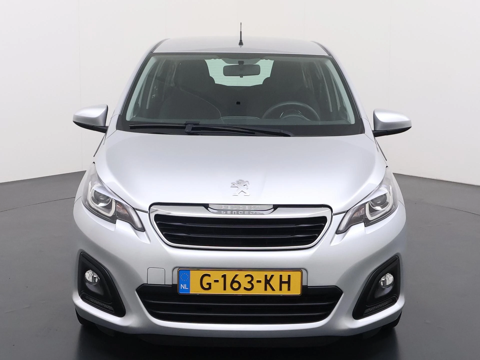 Peugeot-108-image-2