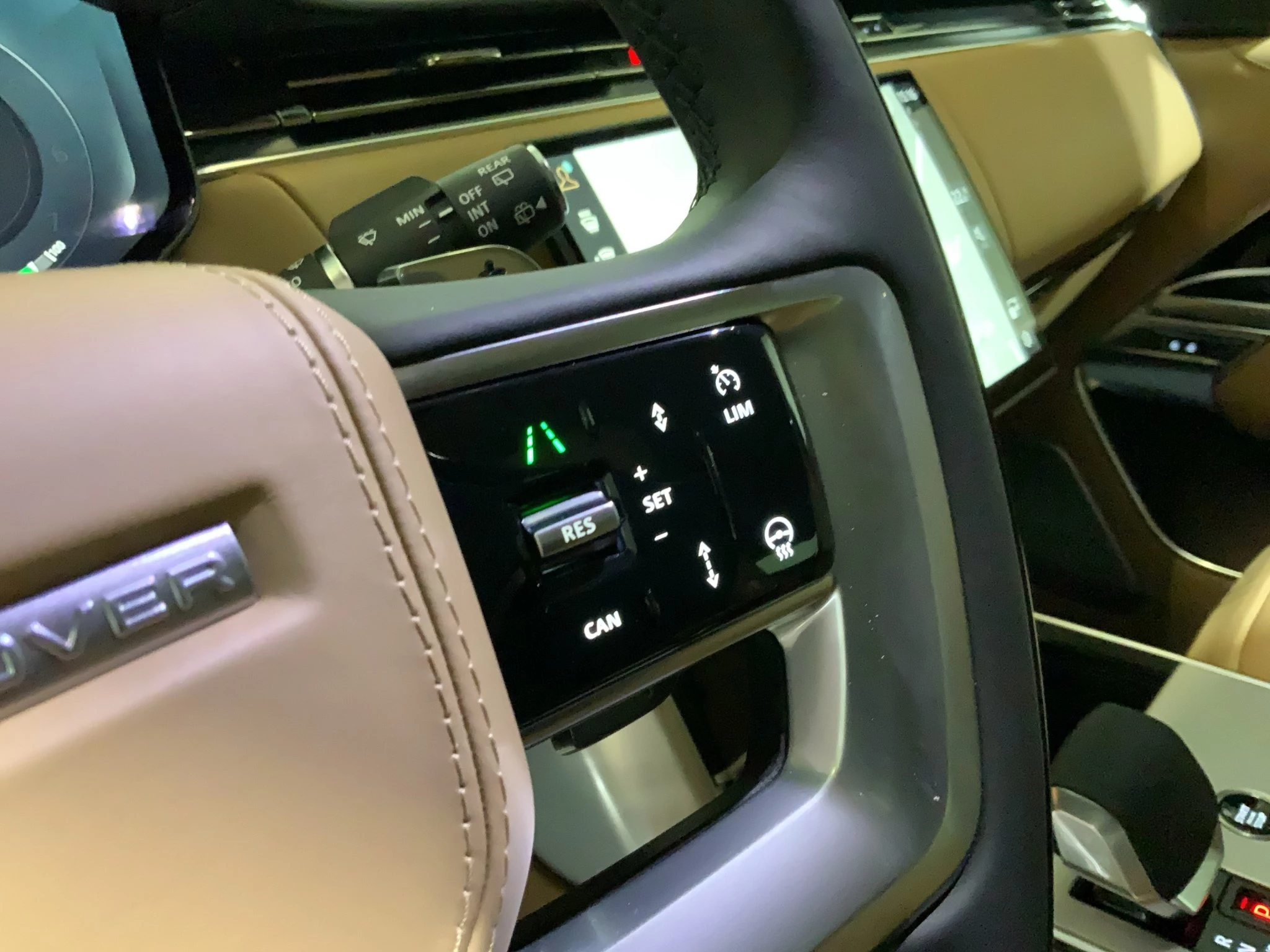 Land Rover-Range Rover-image-24